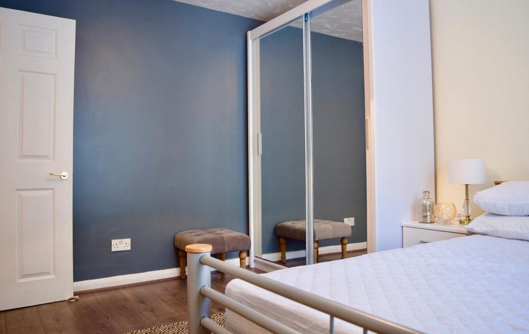Stylish And Homely 4 Bedroom Home In East London Exterior foto